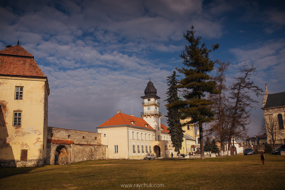 Ukraine. Zhovkva. Головна