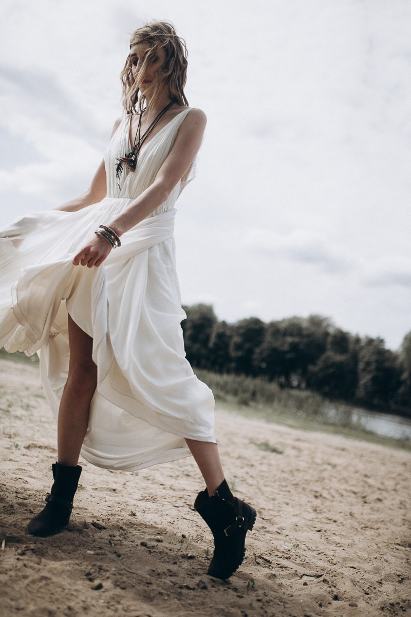 I Belong To You. Головна