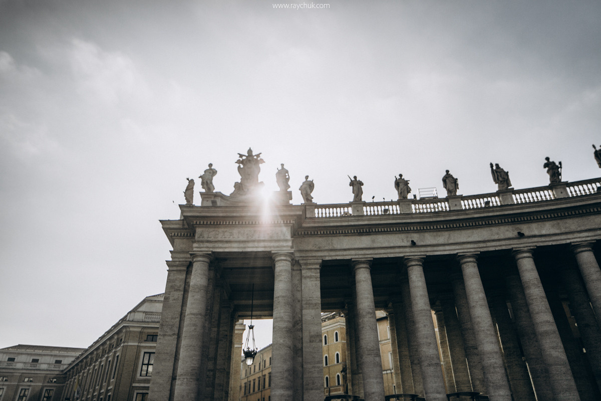 Vatican. Головна