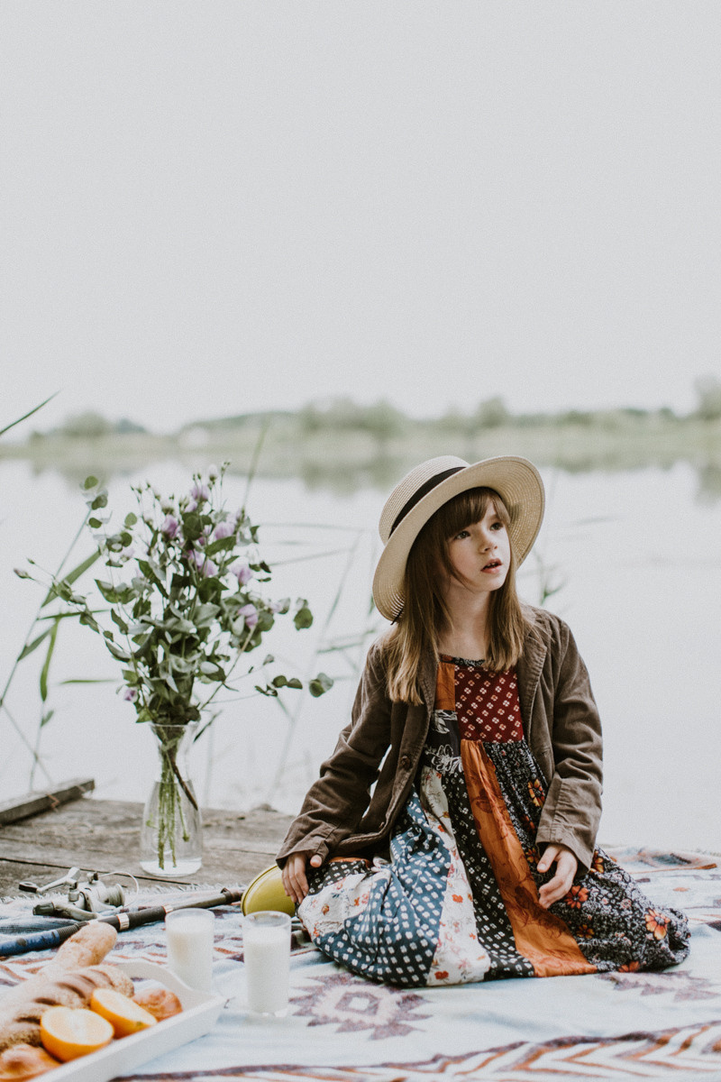 Lucy and Lisa. Головна