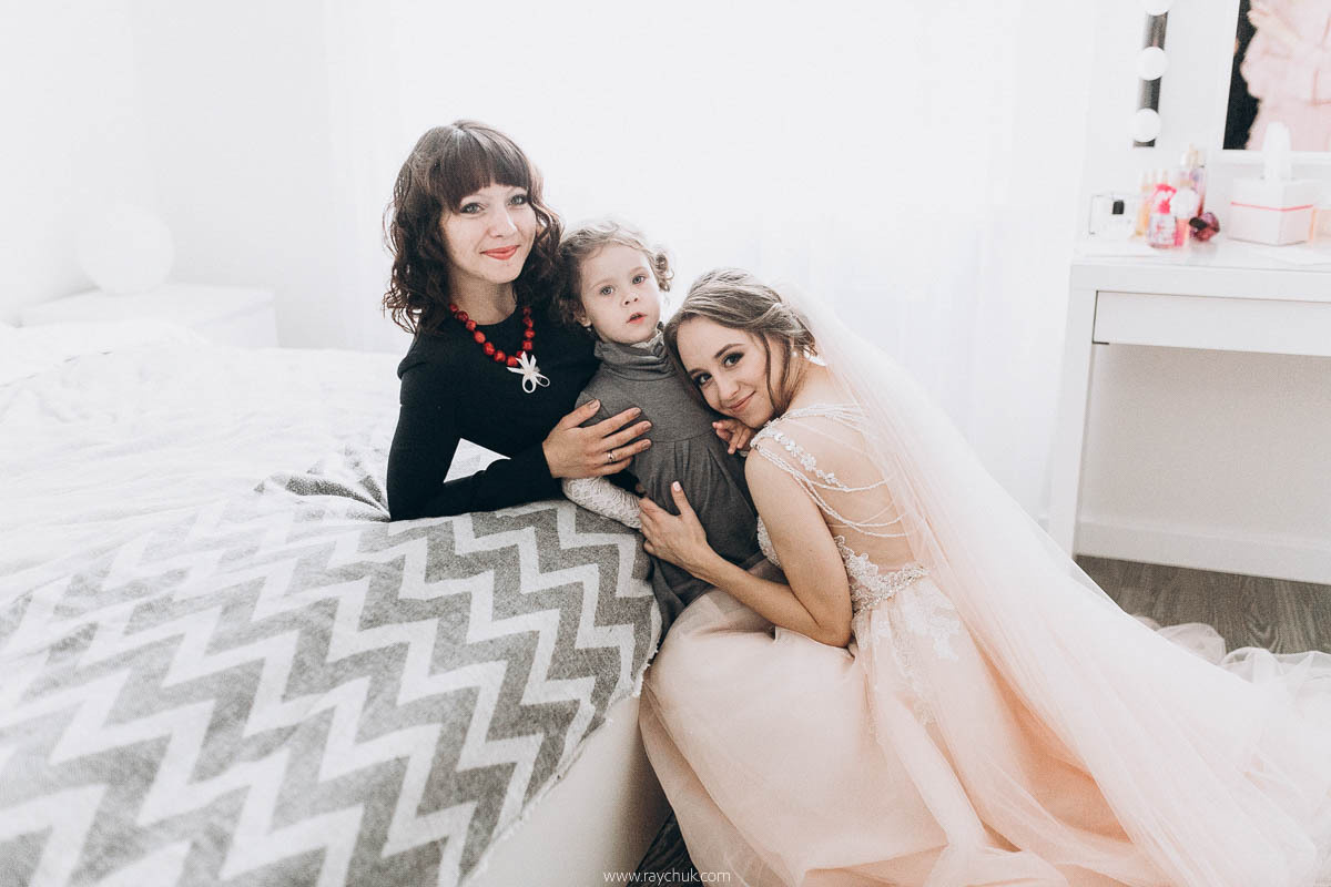 Яна&Юрій. Головна