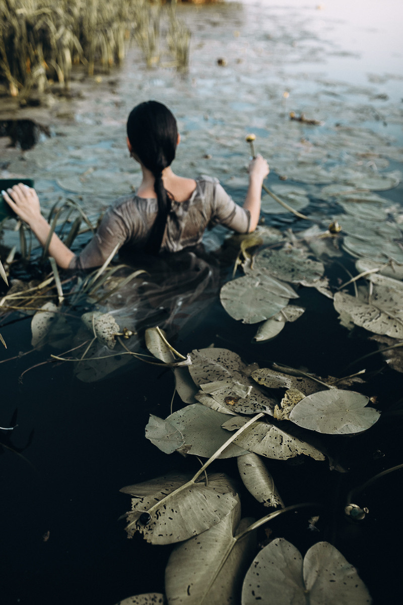 Single Tear. Головна