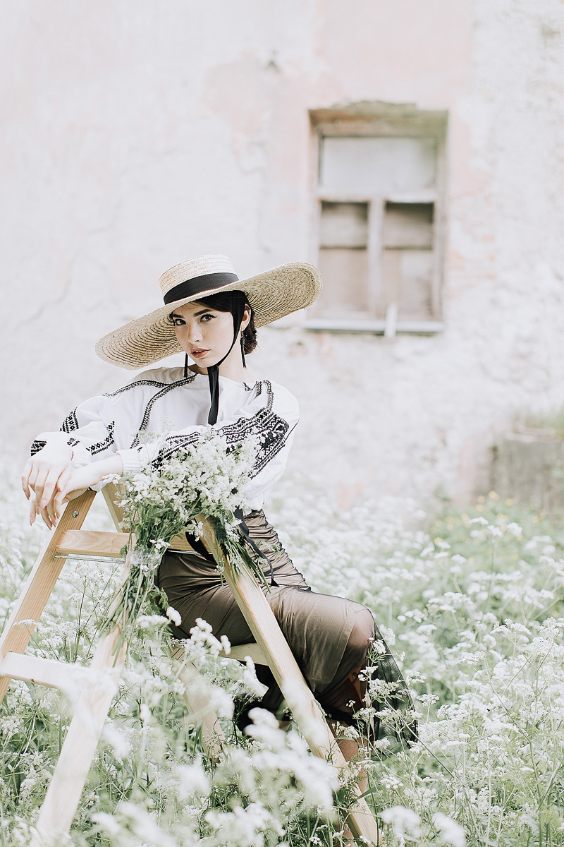 Lovely. Головна