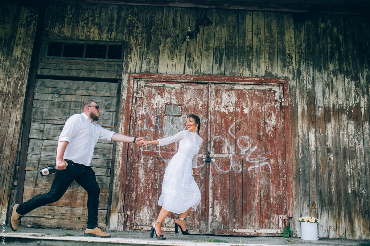 I Bet My Life. Головна