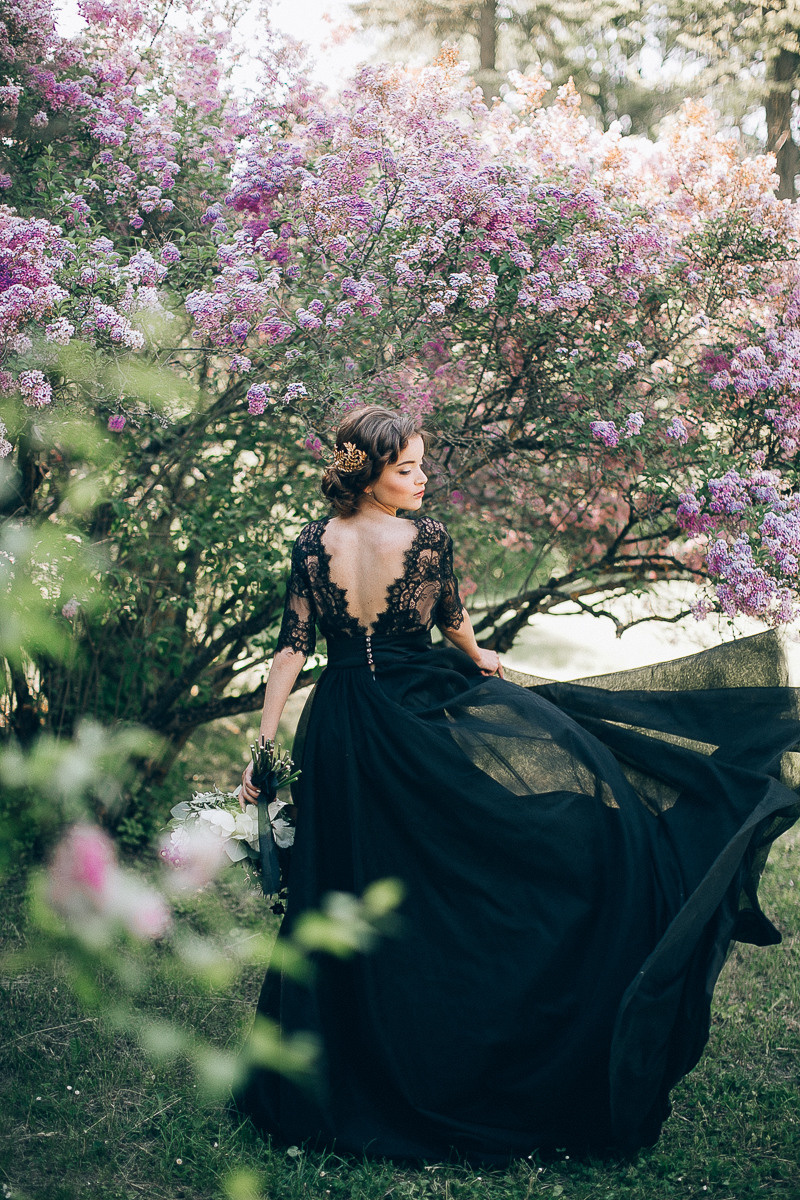 Who Owns My Heart. Головна