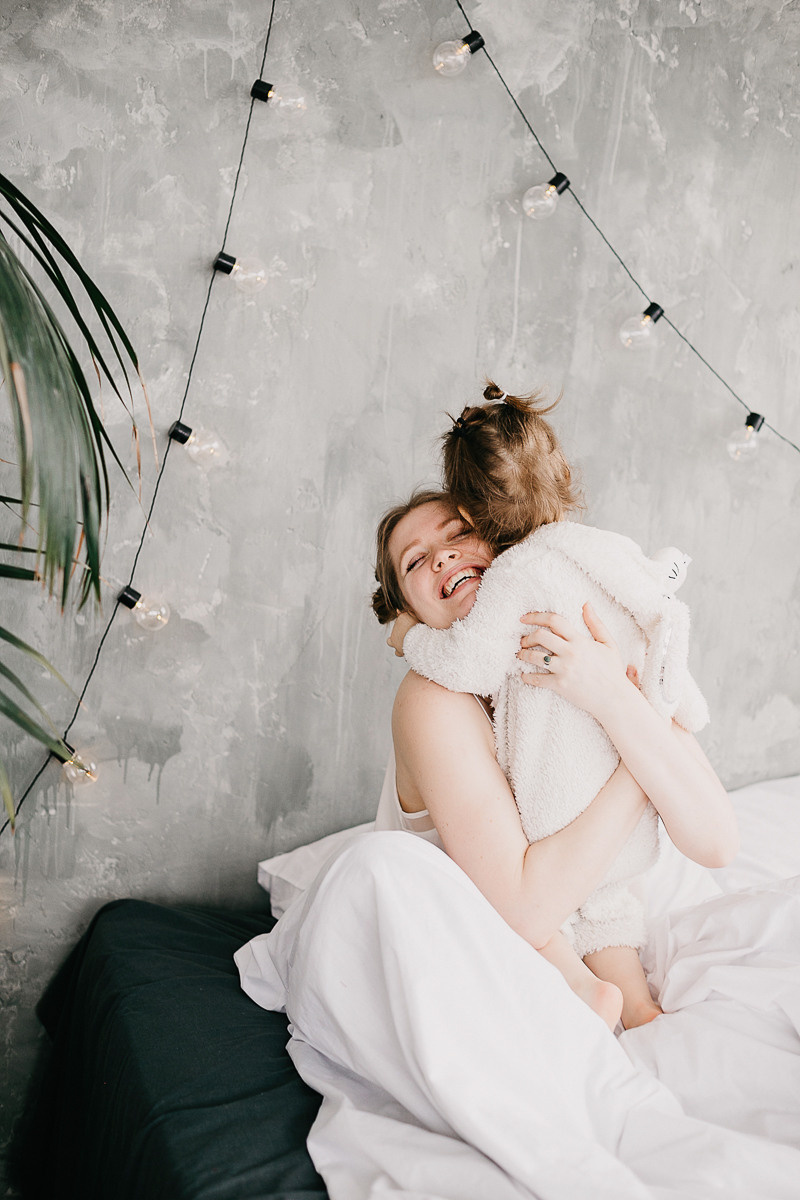 Еля і Анісія. Головна