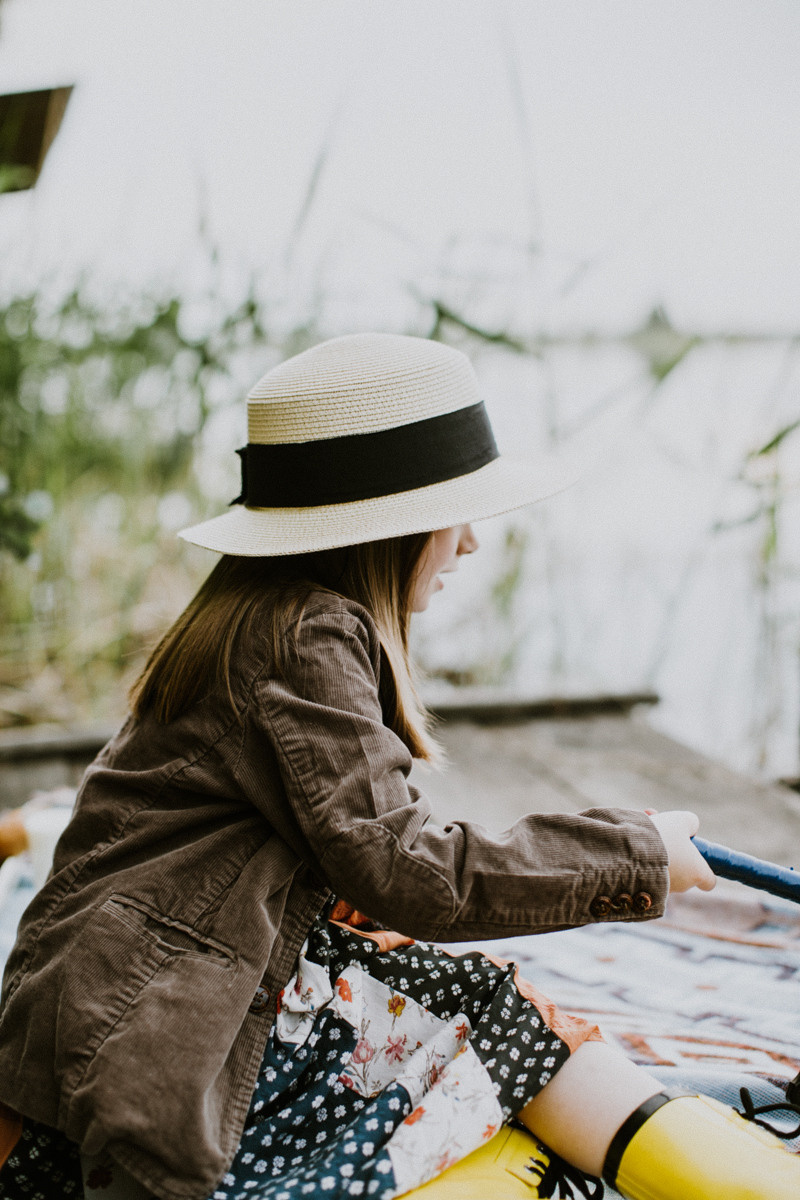 Lucy and Lisa. Головна