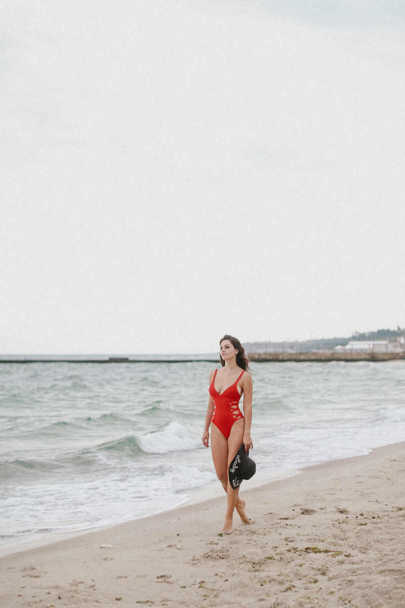 Looking For The Summer. Головна