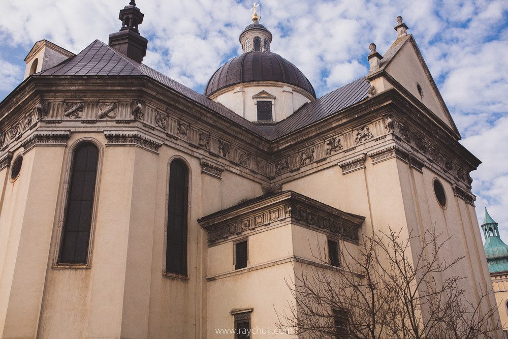 Ukraine. Zhovkva. Головна