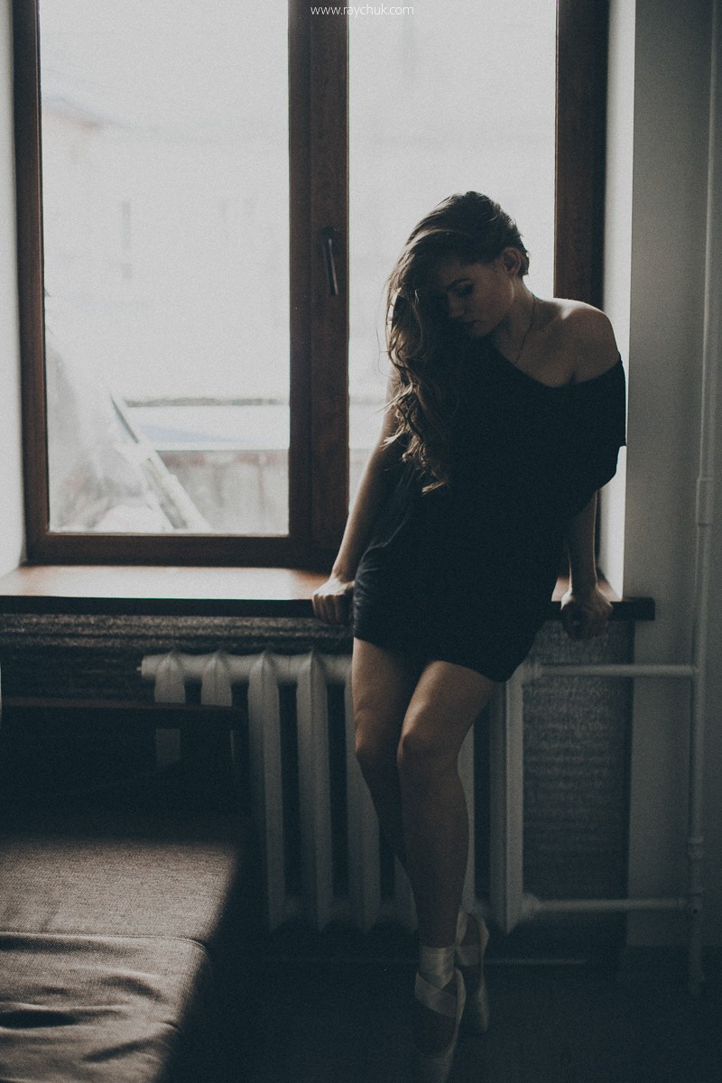 I Can't Say No. Головна