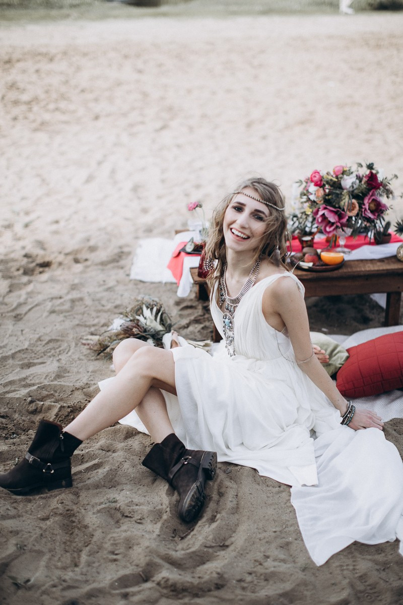 I Belong To You. Головна