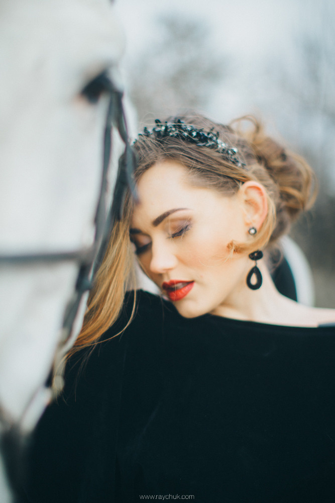 Dark elegance.Portrait. Головна