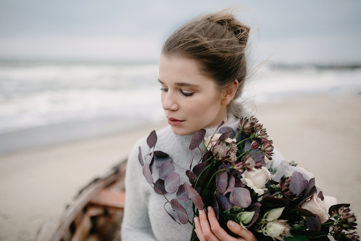 Don't Shoot. Головна