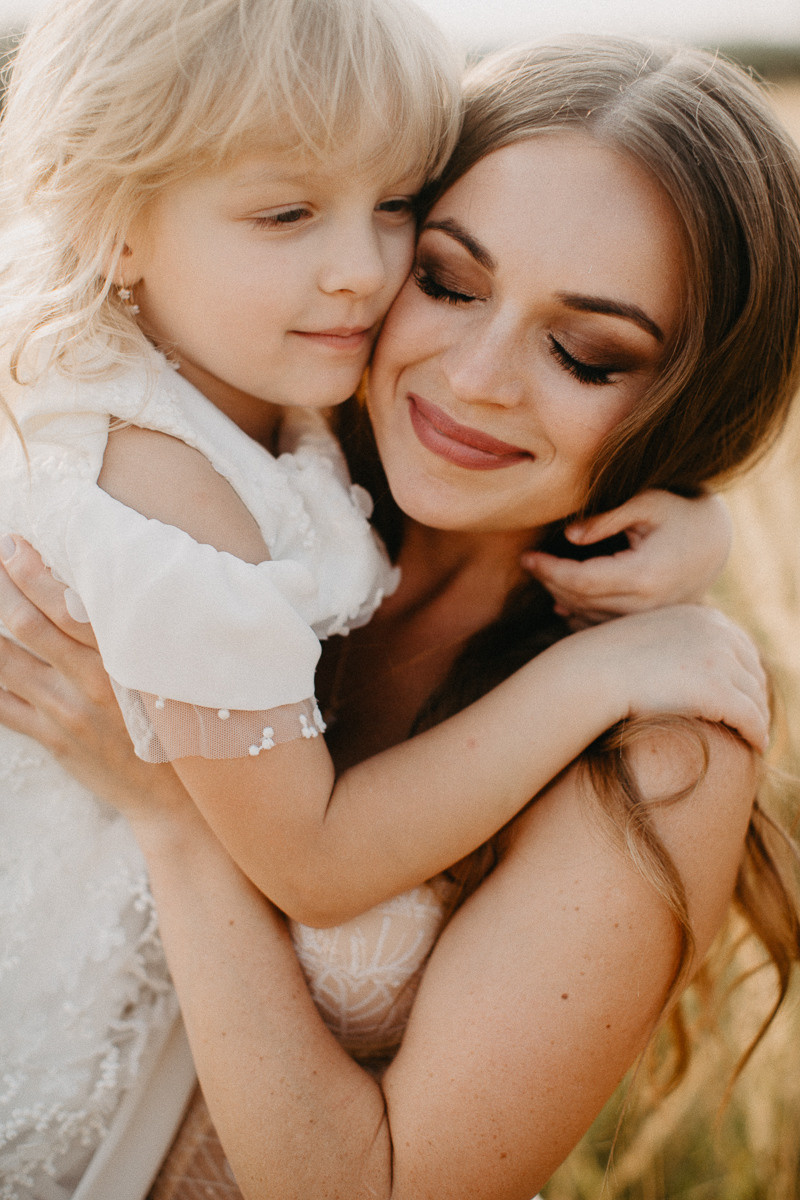 Юля і Кароліна. Головна