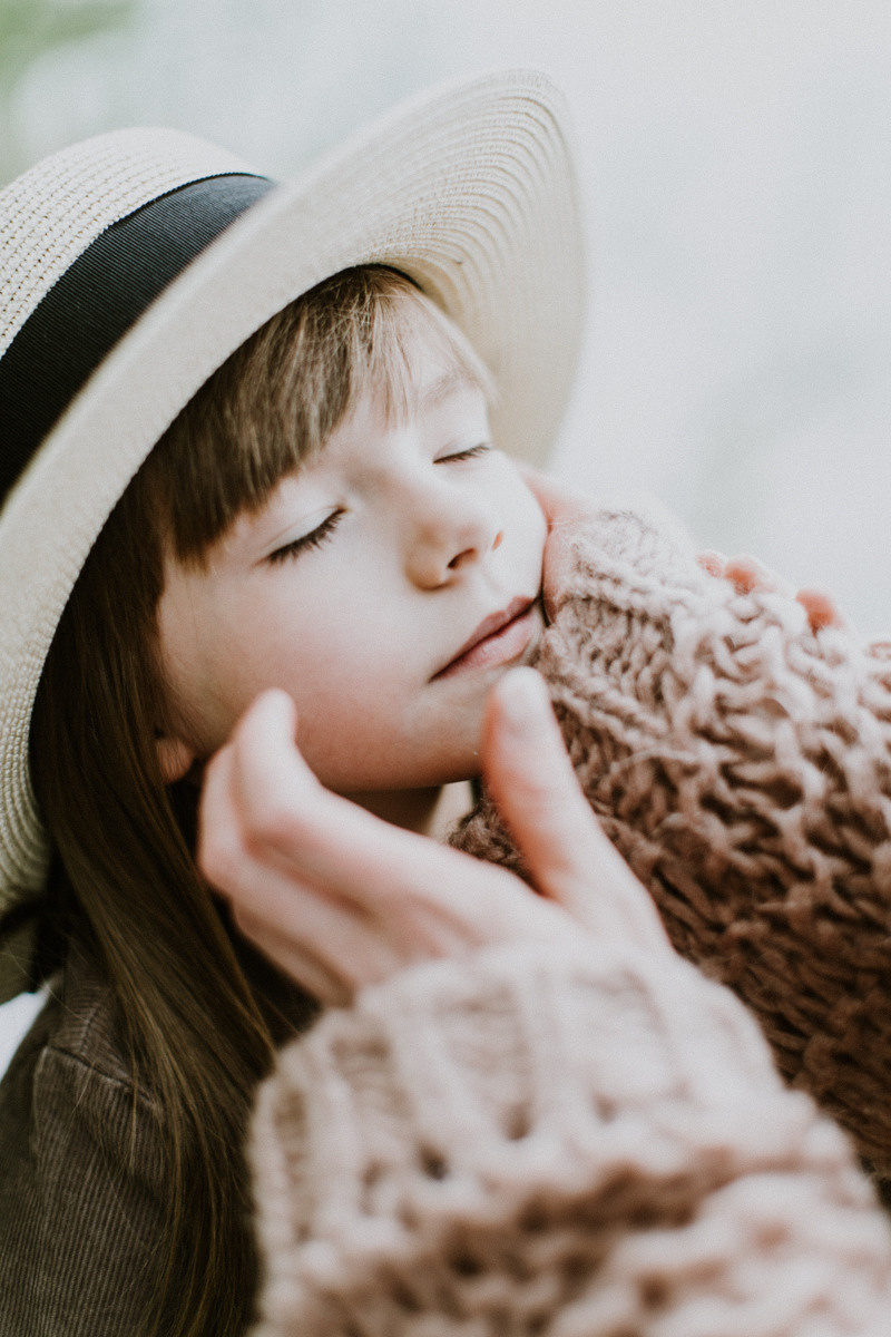 Lucy and Lisa. Головна