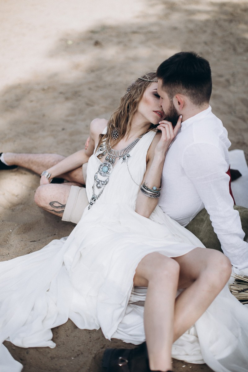 I Belong To You. Головна