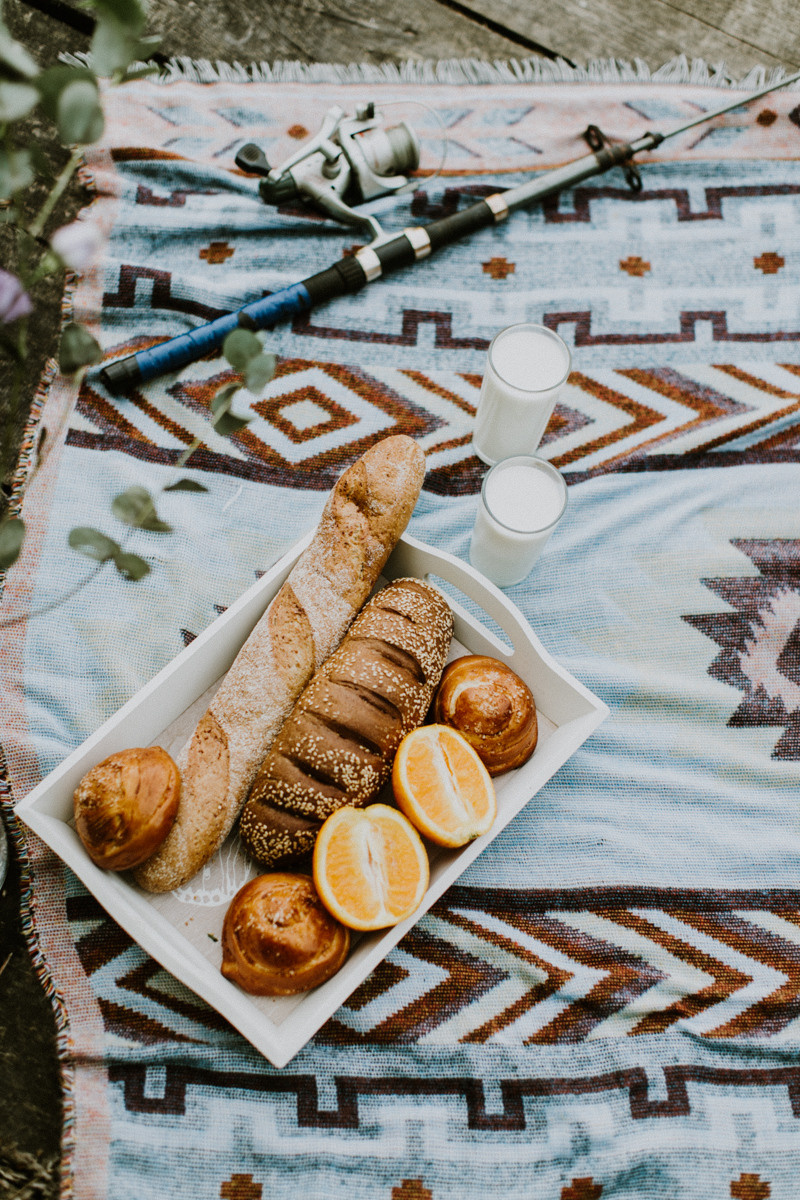 Lucy and Lisa. Головна