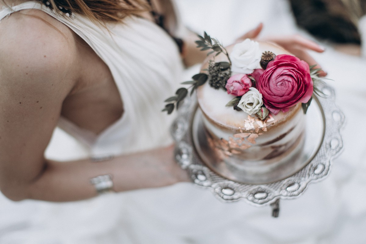 I Belong To You. Головна