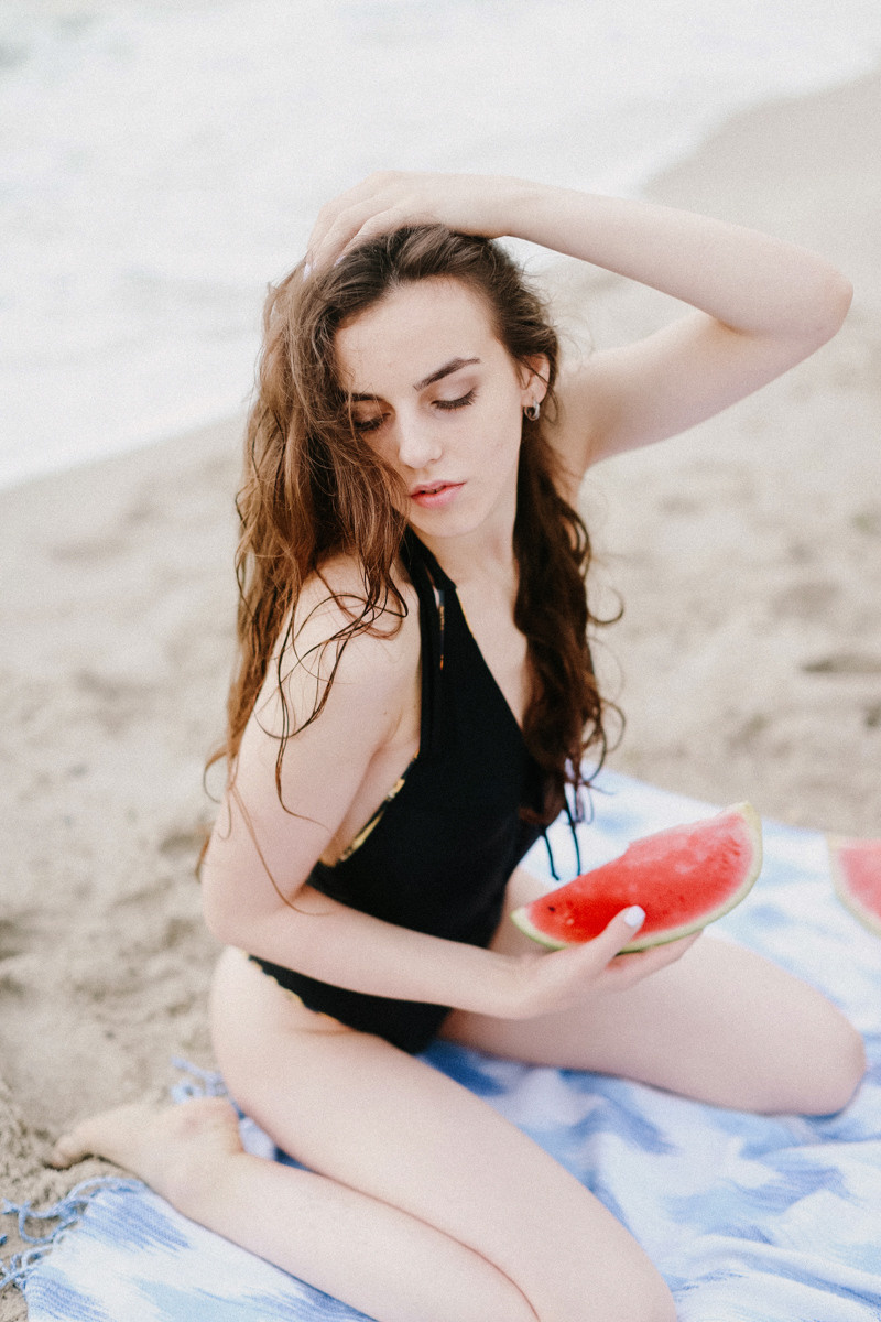 Looking For The Summer. Головна