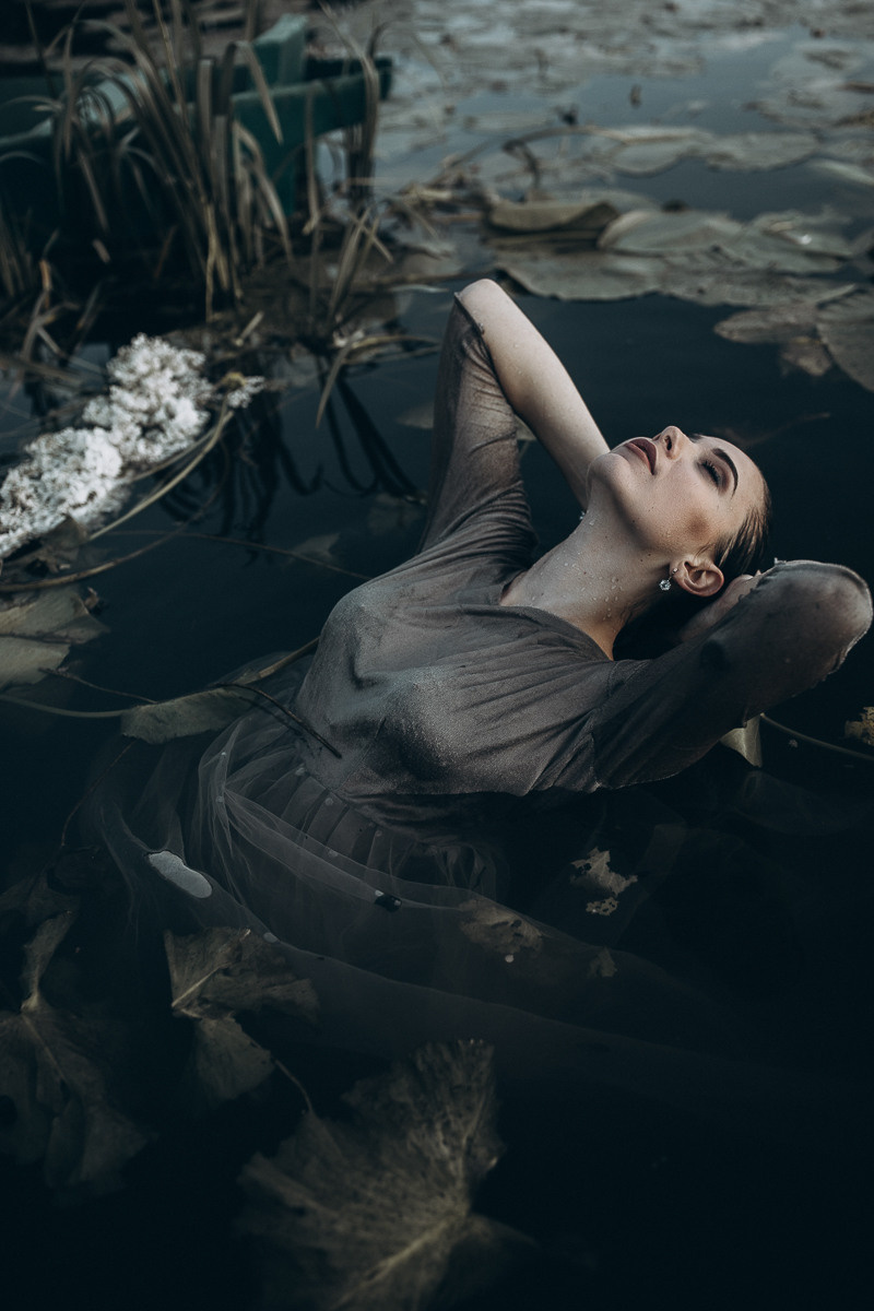 Single Tear. Головна