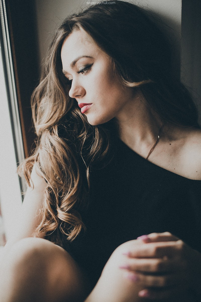 I Can't Say No. Головна