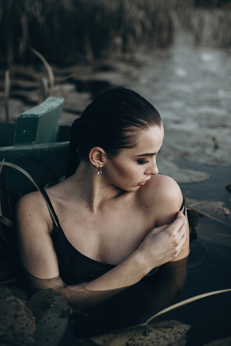 Single Tear. Головна