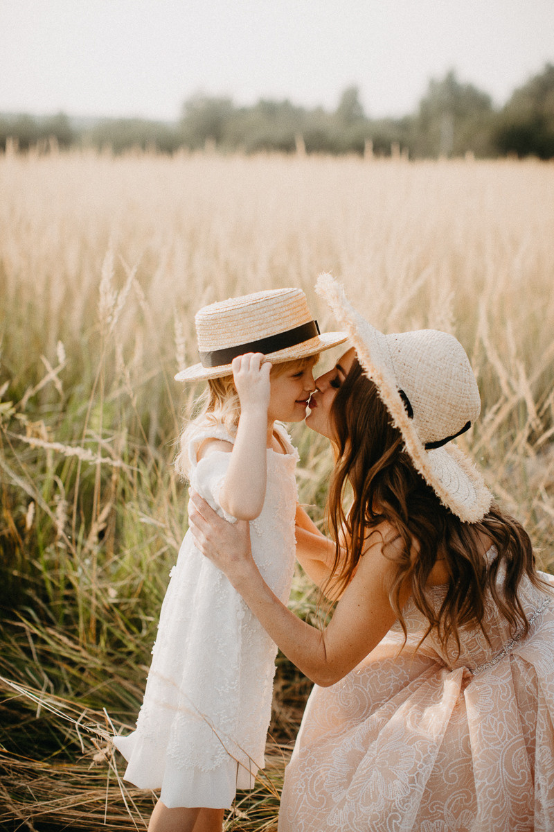 Юля і Кароліна. Головна