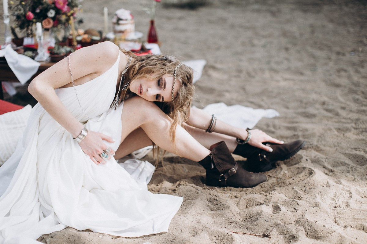 I Belong To You. Головна