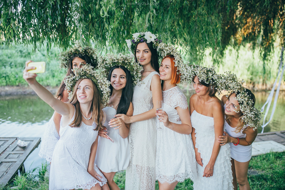 Olya and girl.Hen parties. Головна