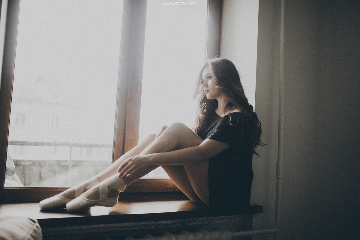 I Can't Say No. Головна