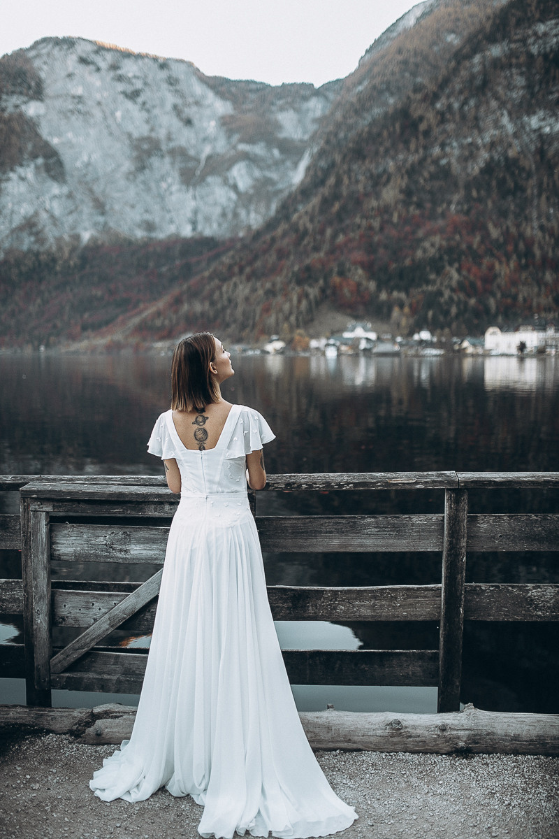 Adore You. Головна