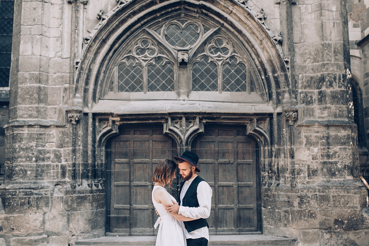 Fragile. Головна