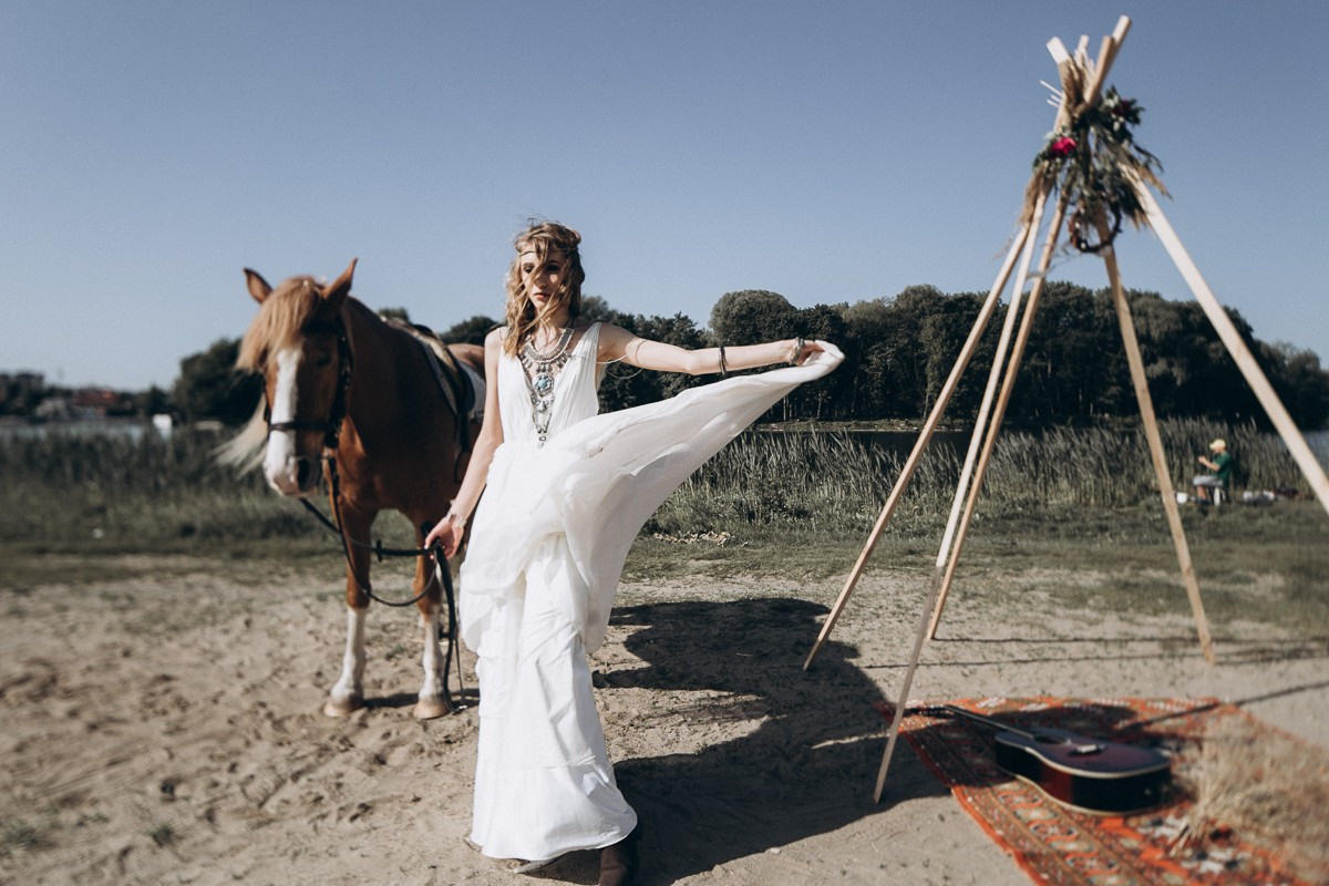 I Belong To You. Головна