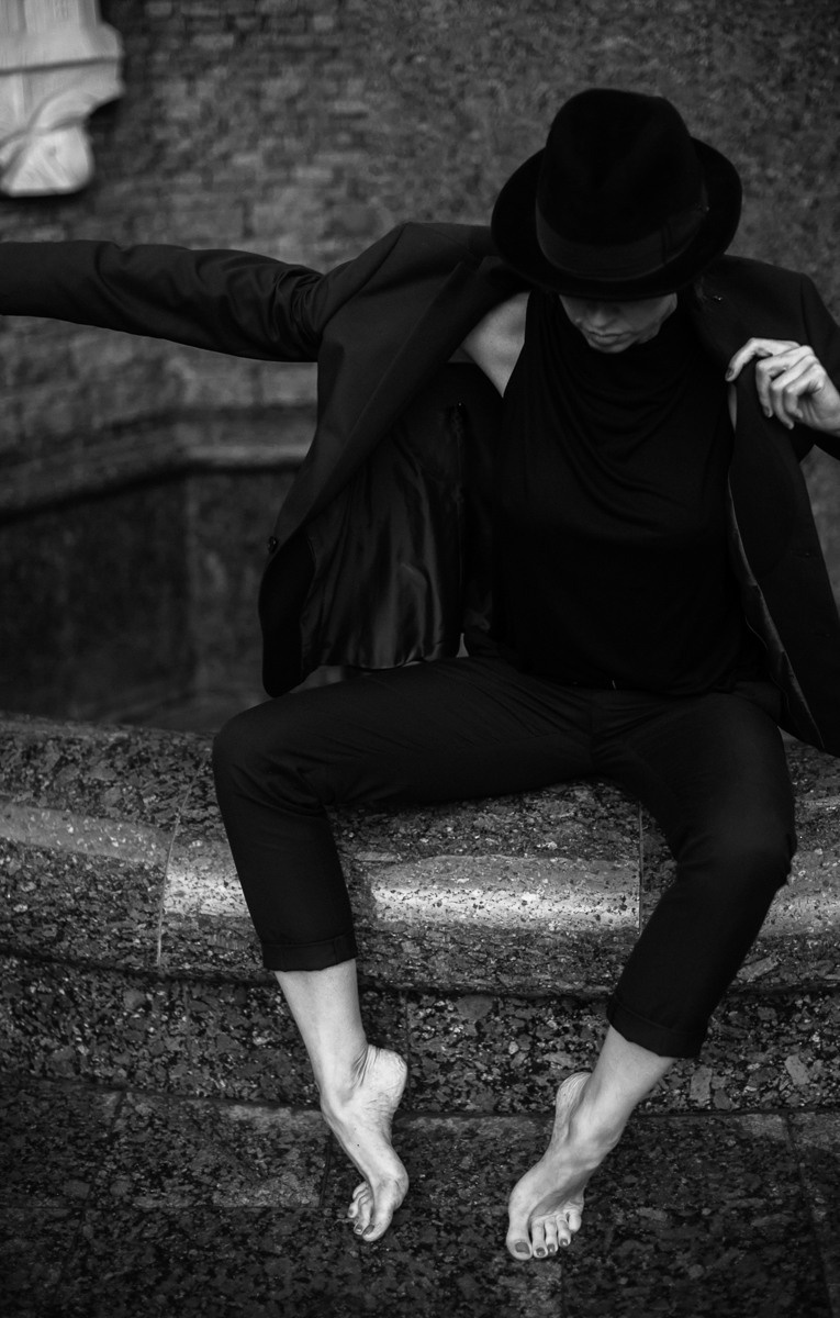 I love her. Головна