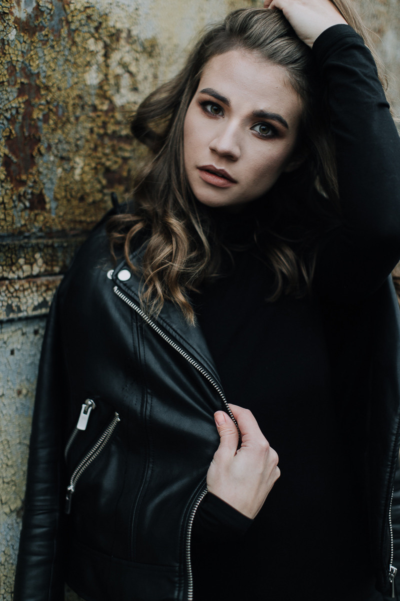 Inna. Головна