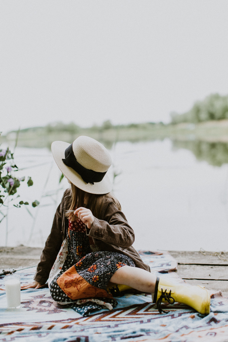 Lucy and Lisa. Головна