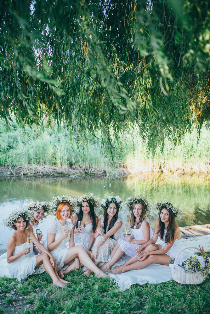 Olya and girl.Hen parties. Головна