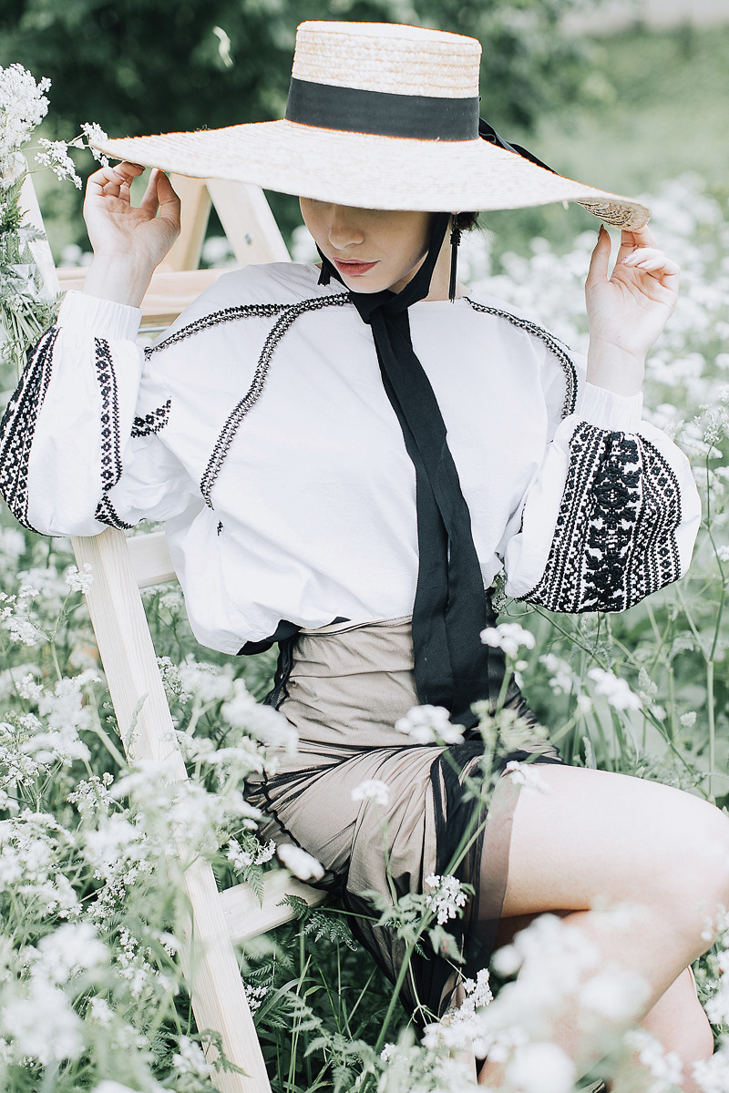 Lovely. Головна