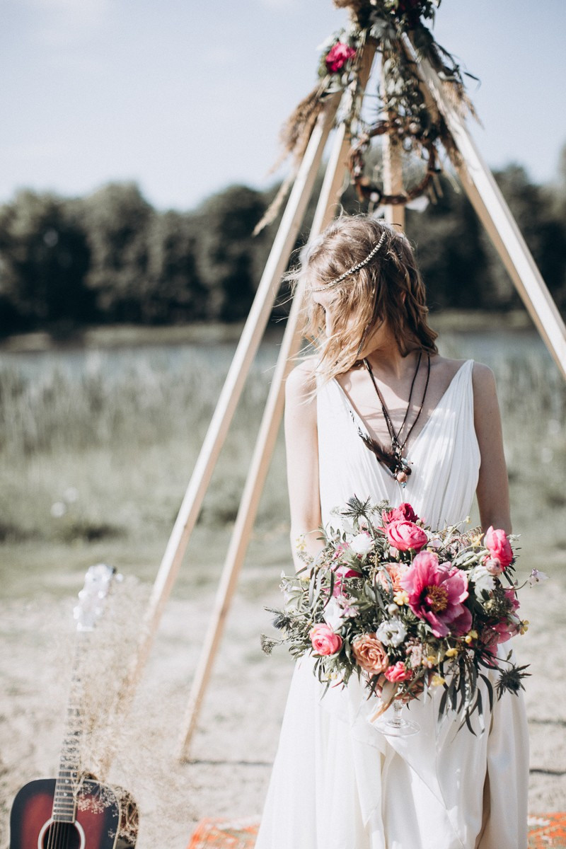 I Belong To You. Головна