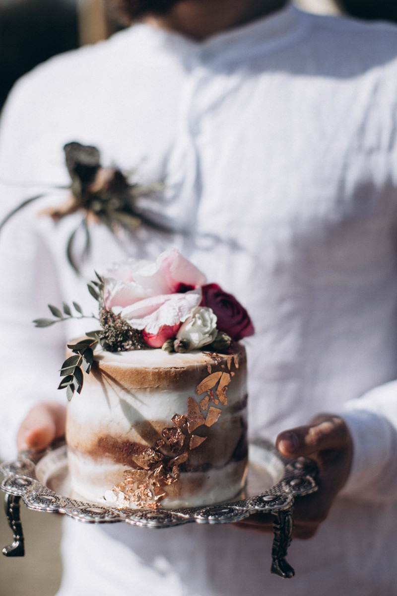 I Belong To You. Головна