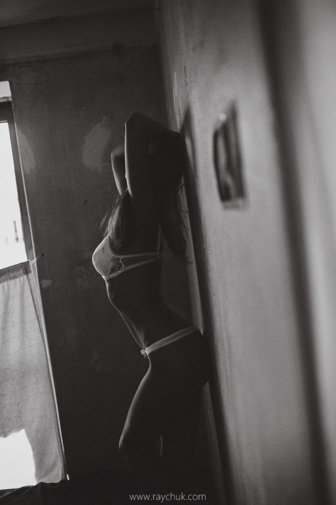 Wall. Головна