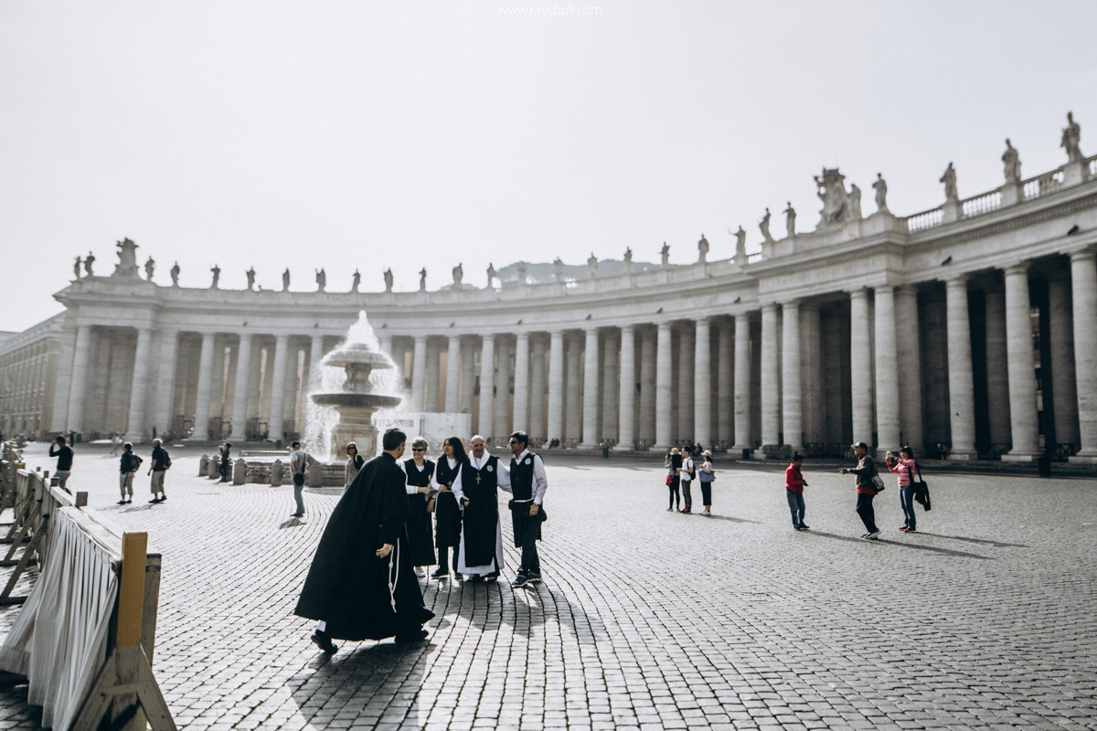 Vatican. Головна