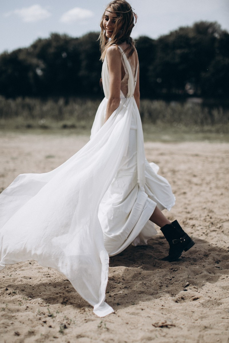 I Belong To You. Головна