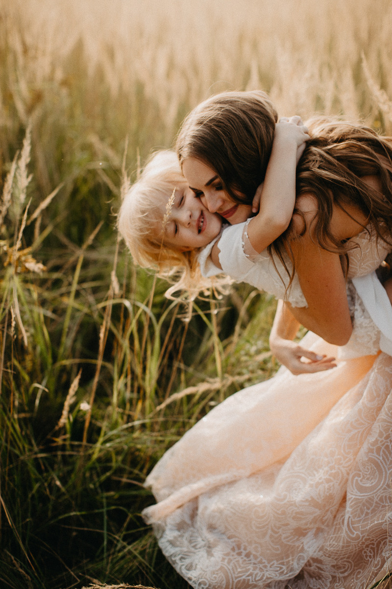 Юля і Кароліна. Головна