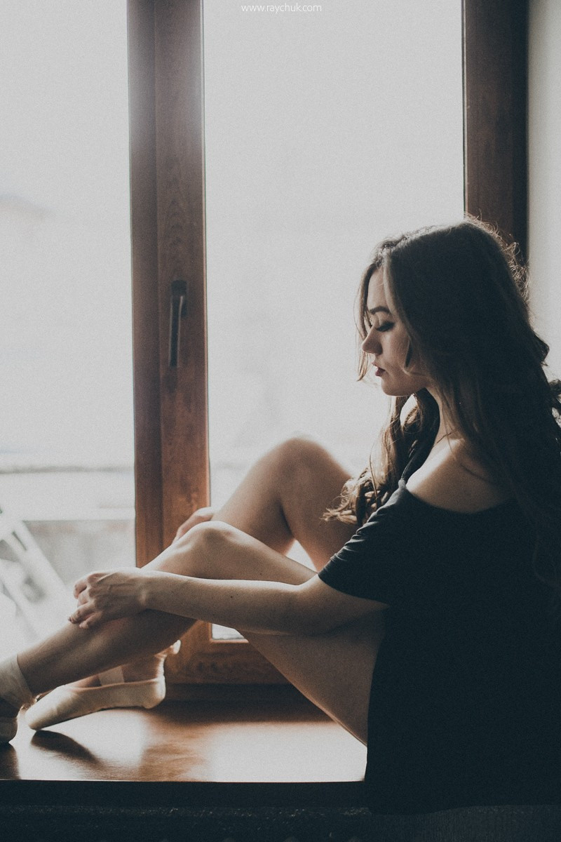 I Can't Say No. Головна