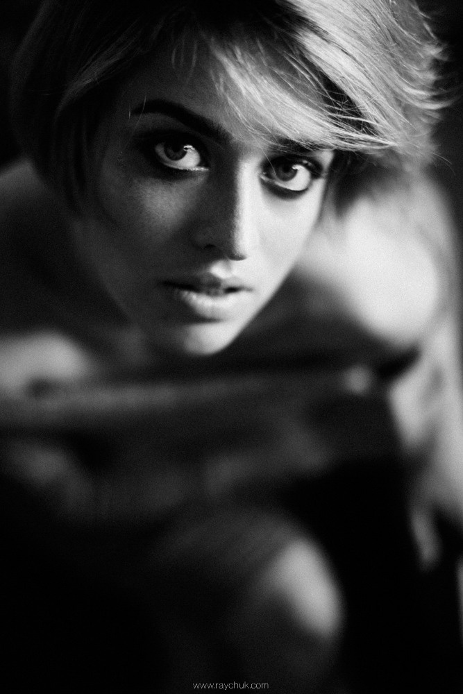 Dasha.Portret. Головна