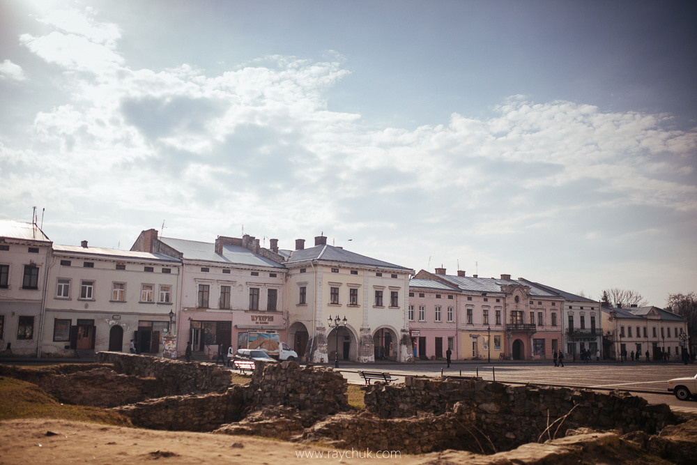 Ukraine. Zhovkva. Головна