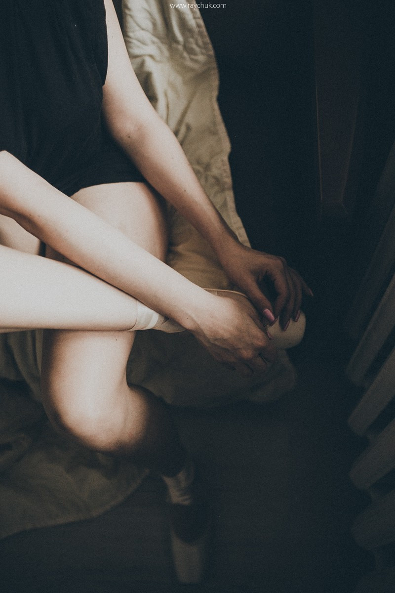 I Can't Say No. Головна