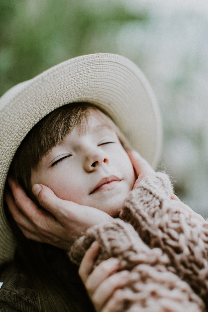 Lucy and Lisa. Головна