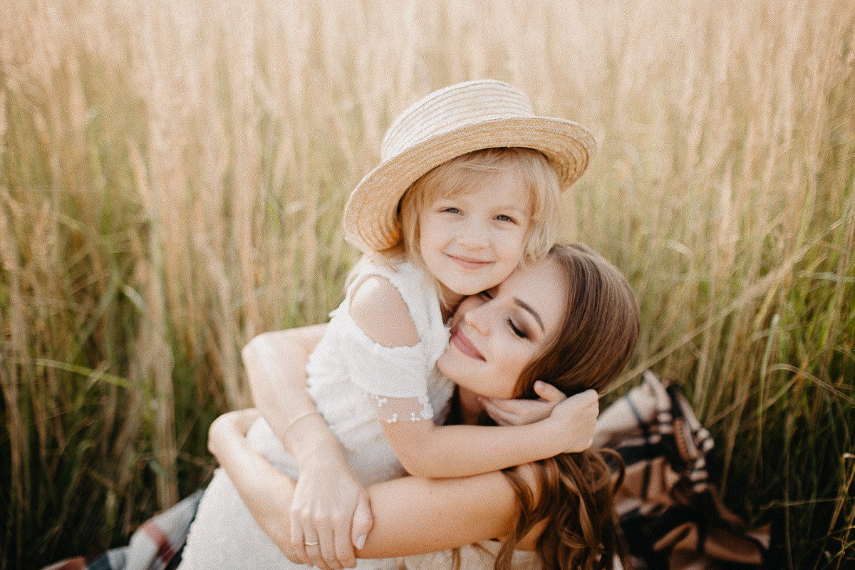 Юля і Кароліна. Головна